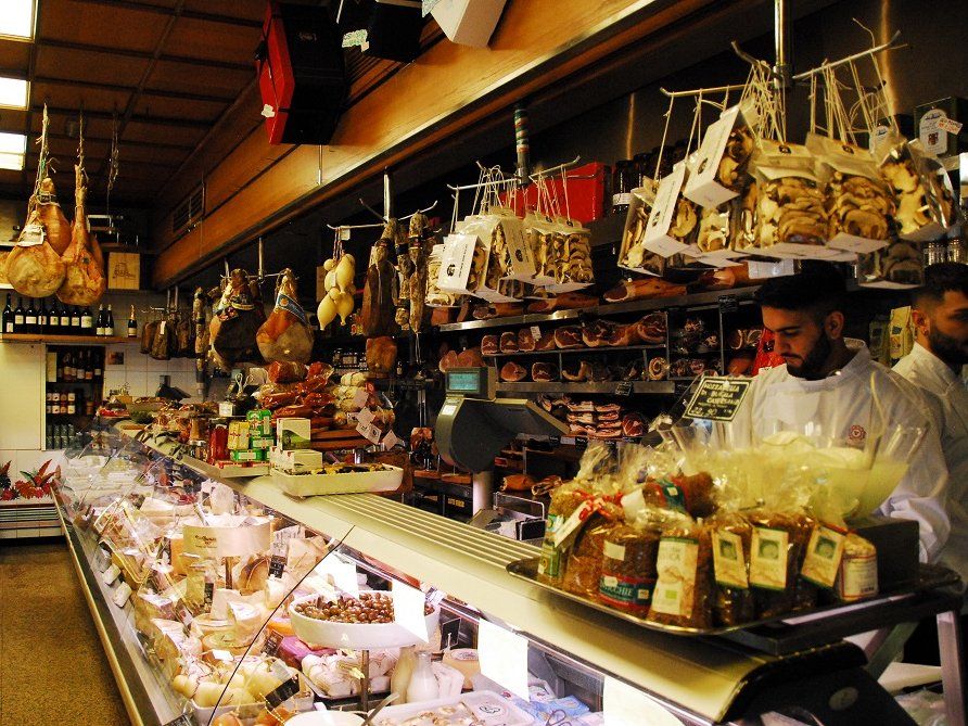 Eating Testaccio: Market Tour and Food tasting
