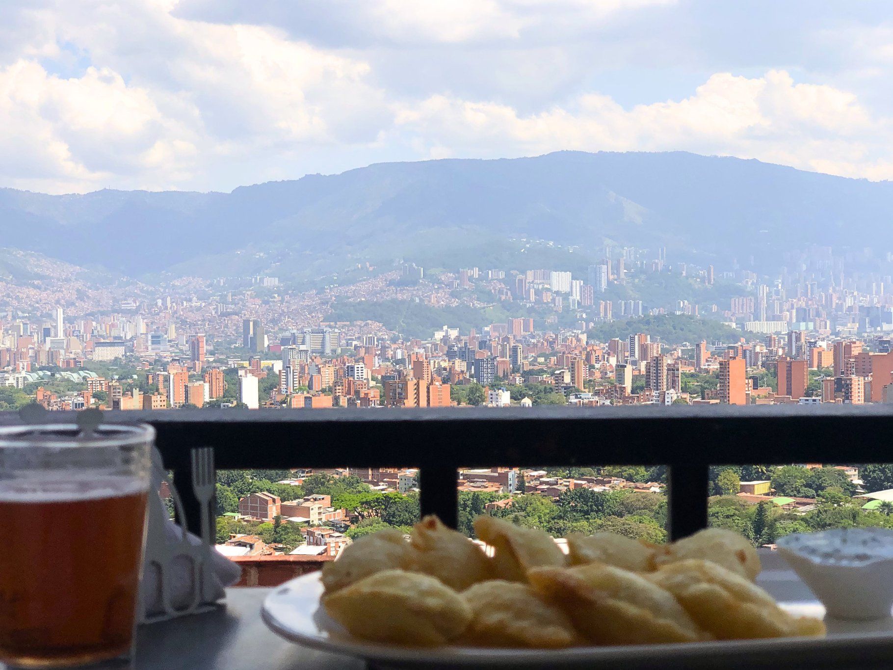 Experiencia de cocina tradicional de empanadas para grupos pequeños.
