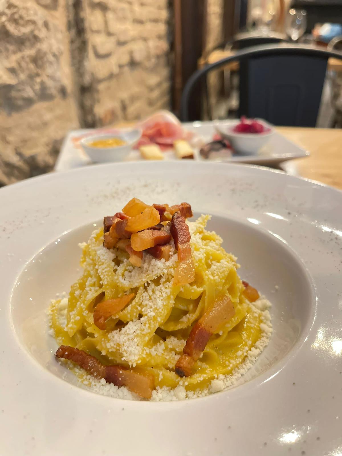 Exclusive Trastevere Food & Wine Experience in Rome