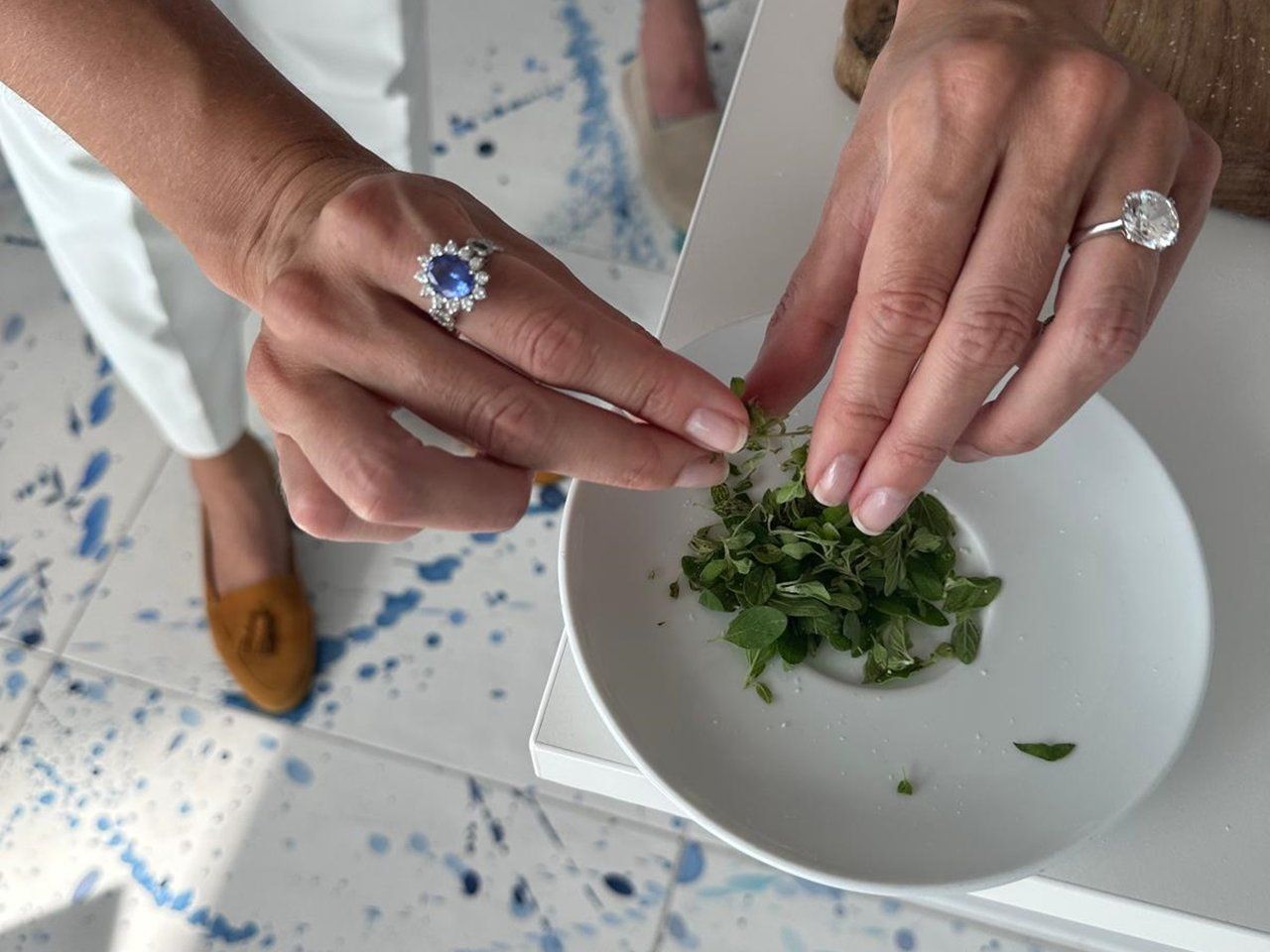 Exclusive Capri Cooking Class: A Small Group Experience with Wine & Tiramisu