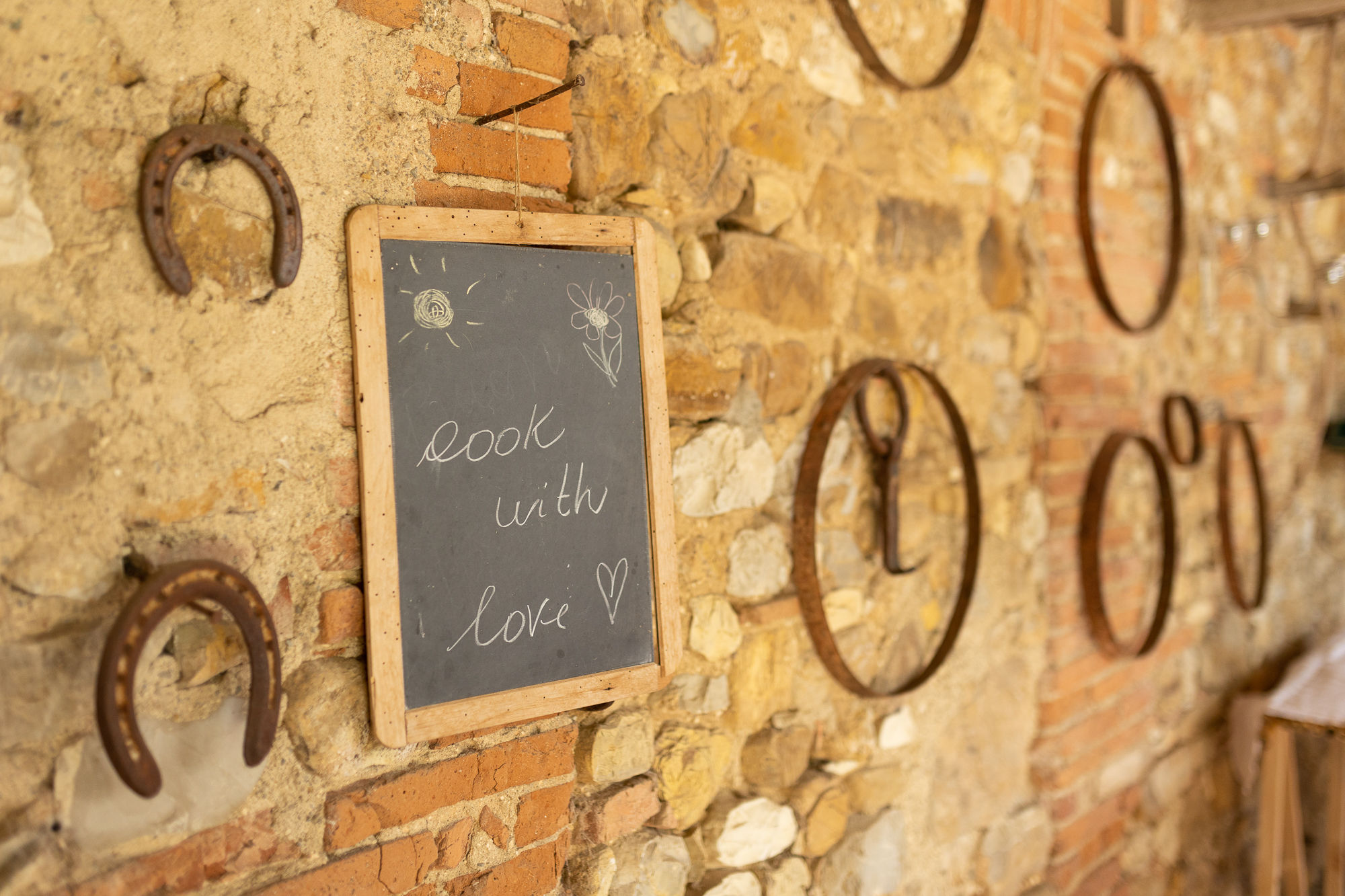 Experience Harvesting Vegetables and Pasta Culinary Class at a Tuscan Villa