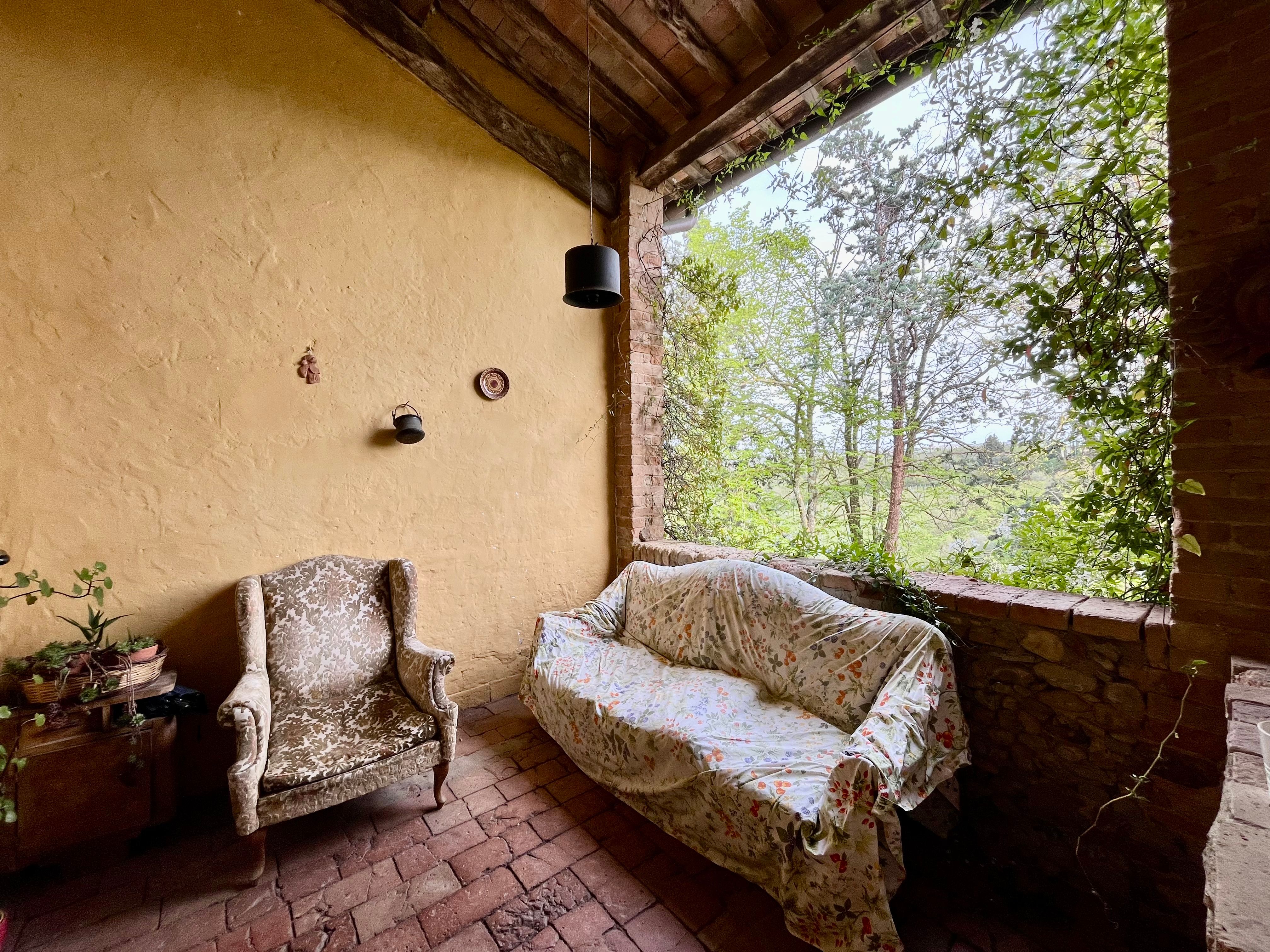 Experience Harvesting Vegetables and Pasta Culinary Class at a Tuscan Villa