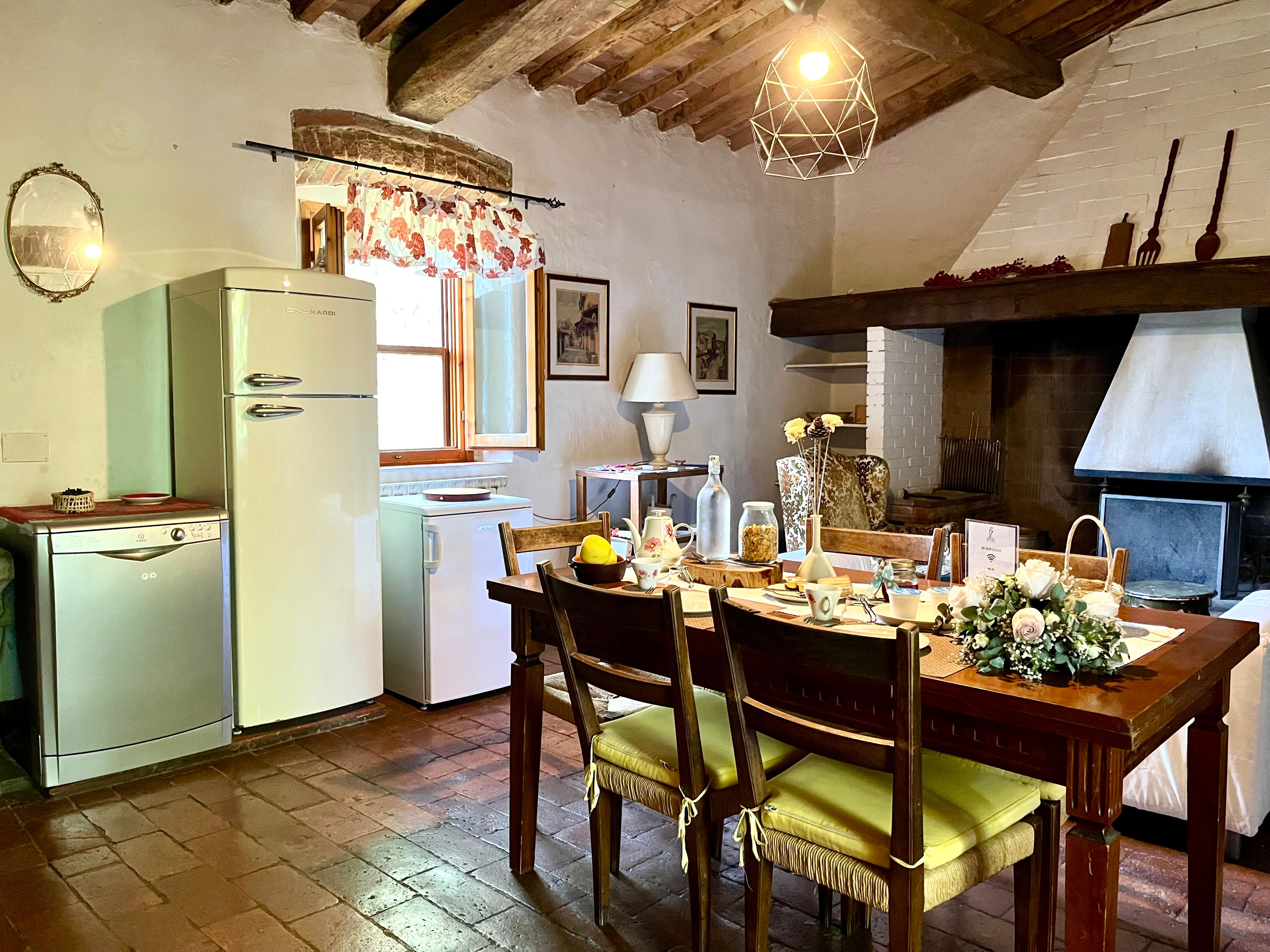 Experience Harvesting Vegetables and Pasta Culinary Class at a Tuscan Villa