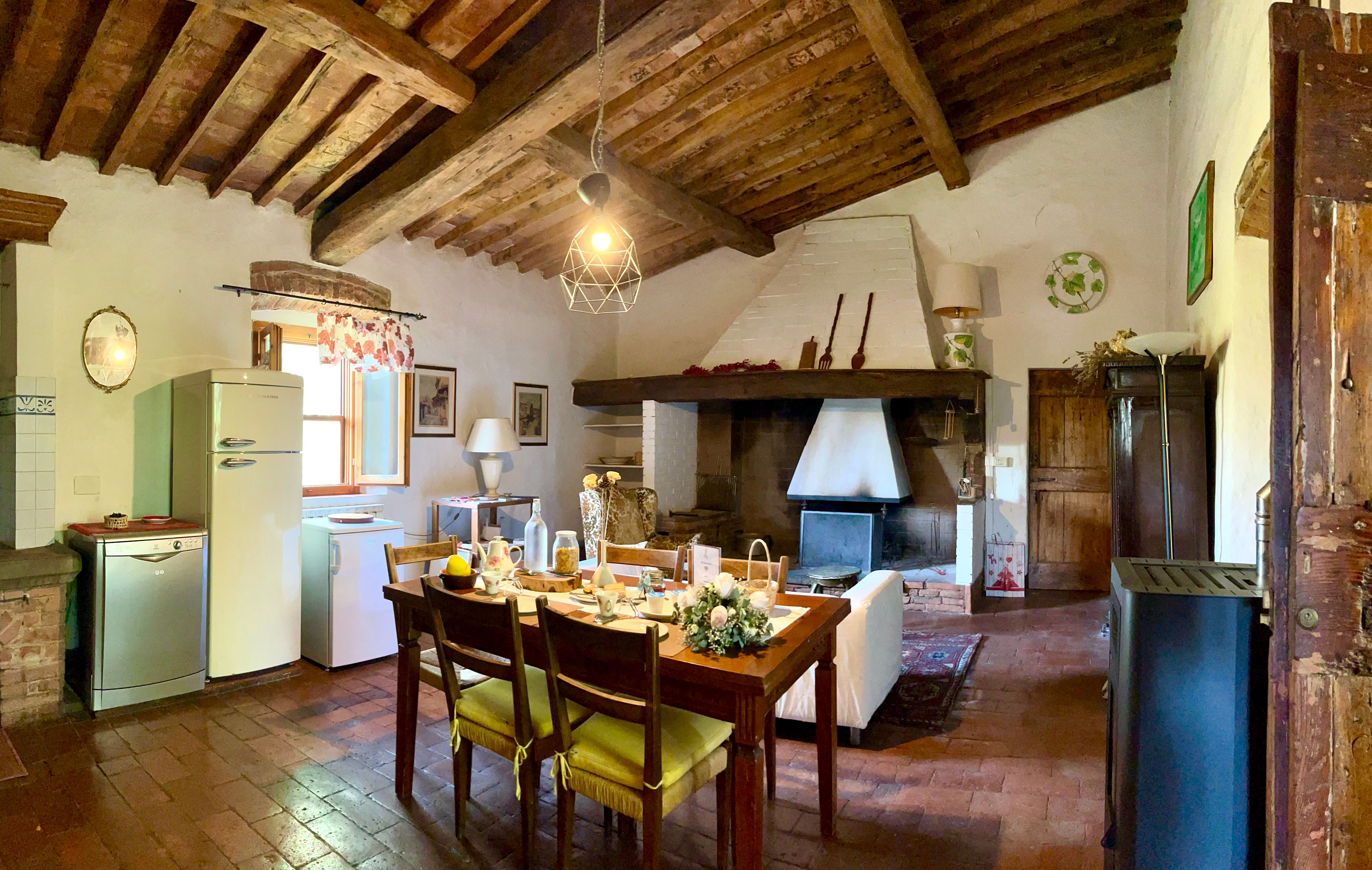 Experience Harvesting Vegetables and Pasta Culinary Class at a Tuscan Villa