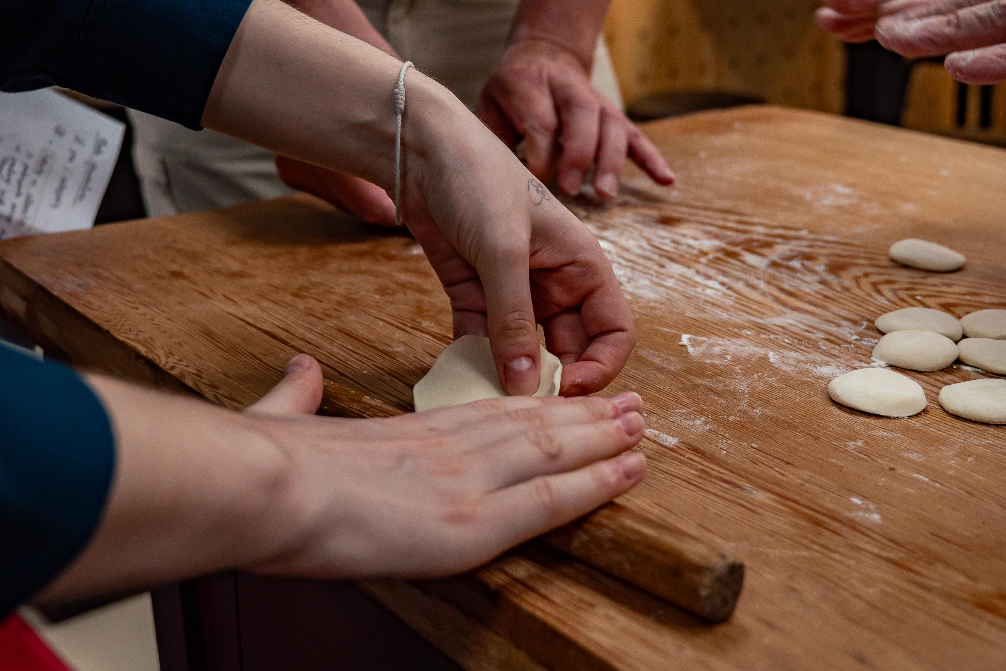 Keelung Market Tour & Soup Dumpling Workshop: A Taste of Local Life