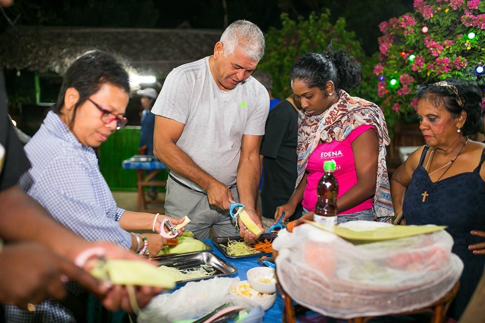 Exploring the Karen Culture with Cooking, Elephant Caring and More (2 Days 1 Night)