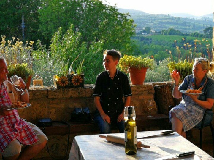 3-Course Cooking Class in Beautiful Tuscan Countryside by Chef and Sommelier