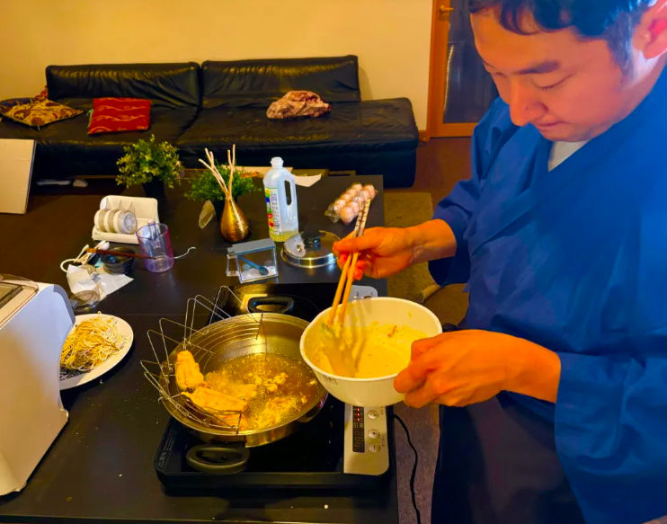 Family-Friendly Tempura Cooking Class in Osaka