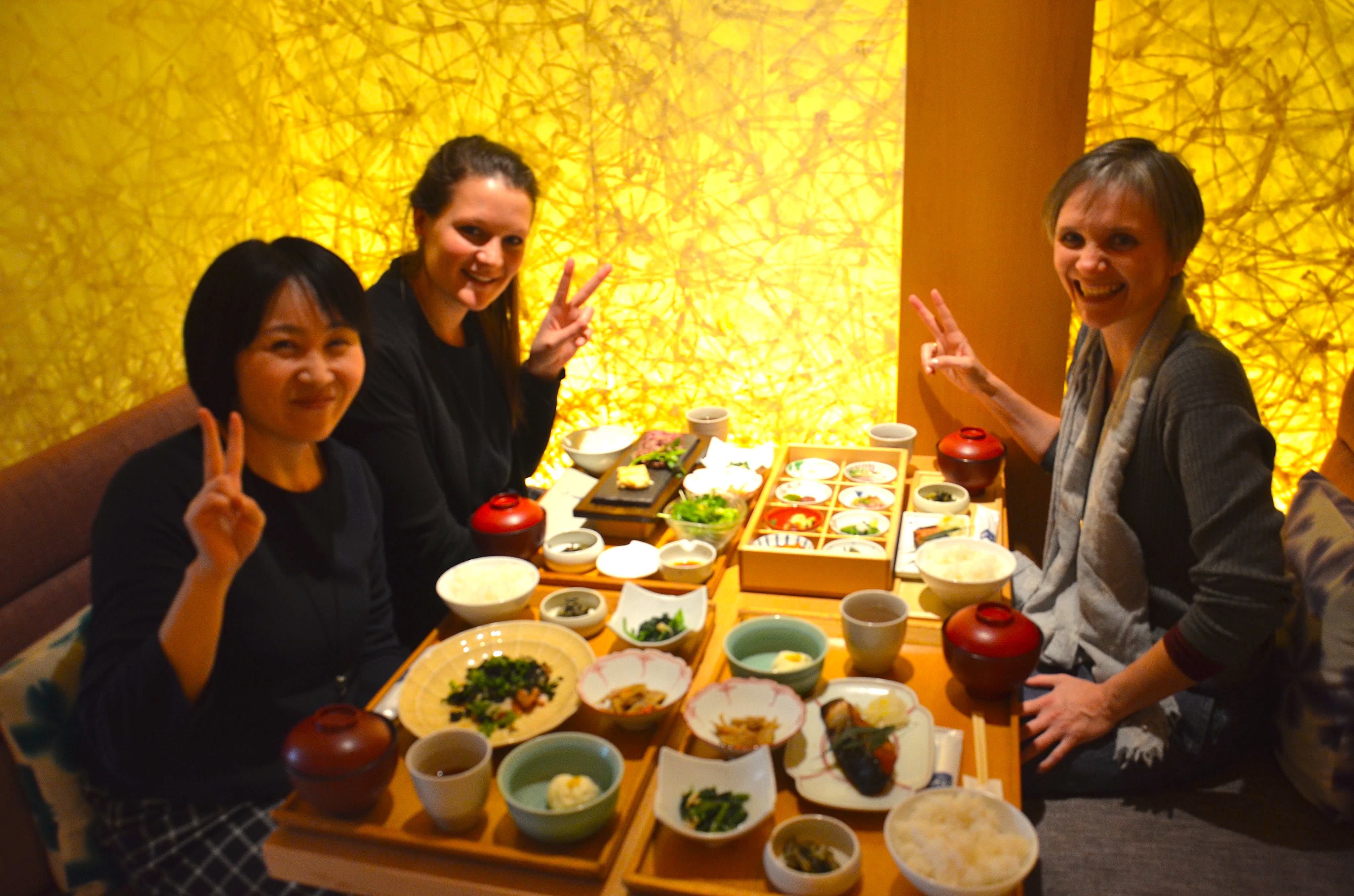 Flavors of Japan: Central Tokyo Food Tour with Wagashi Experience