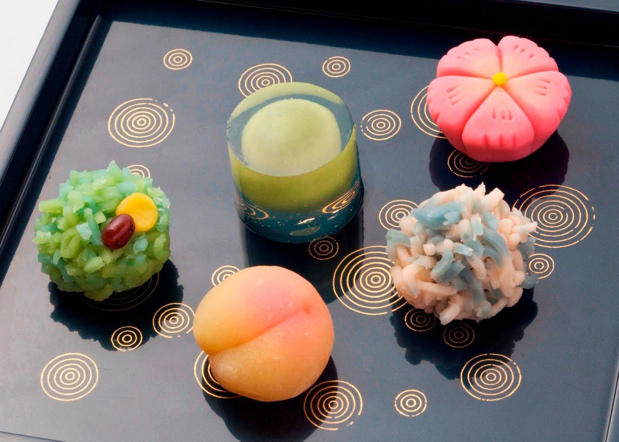 Flavors of Japan: Central Tokyo Food Tour with Wagashi Experience