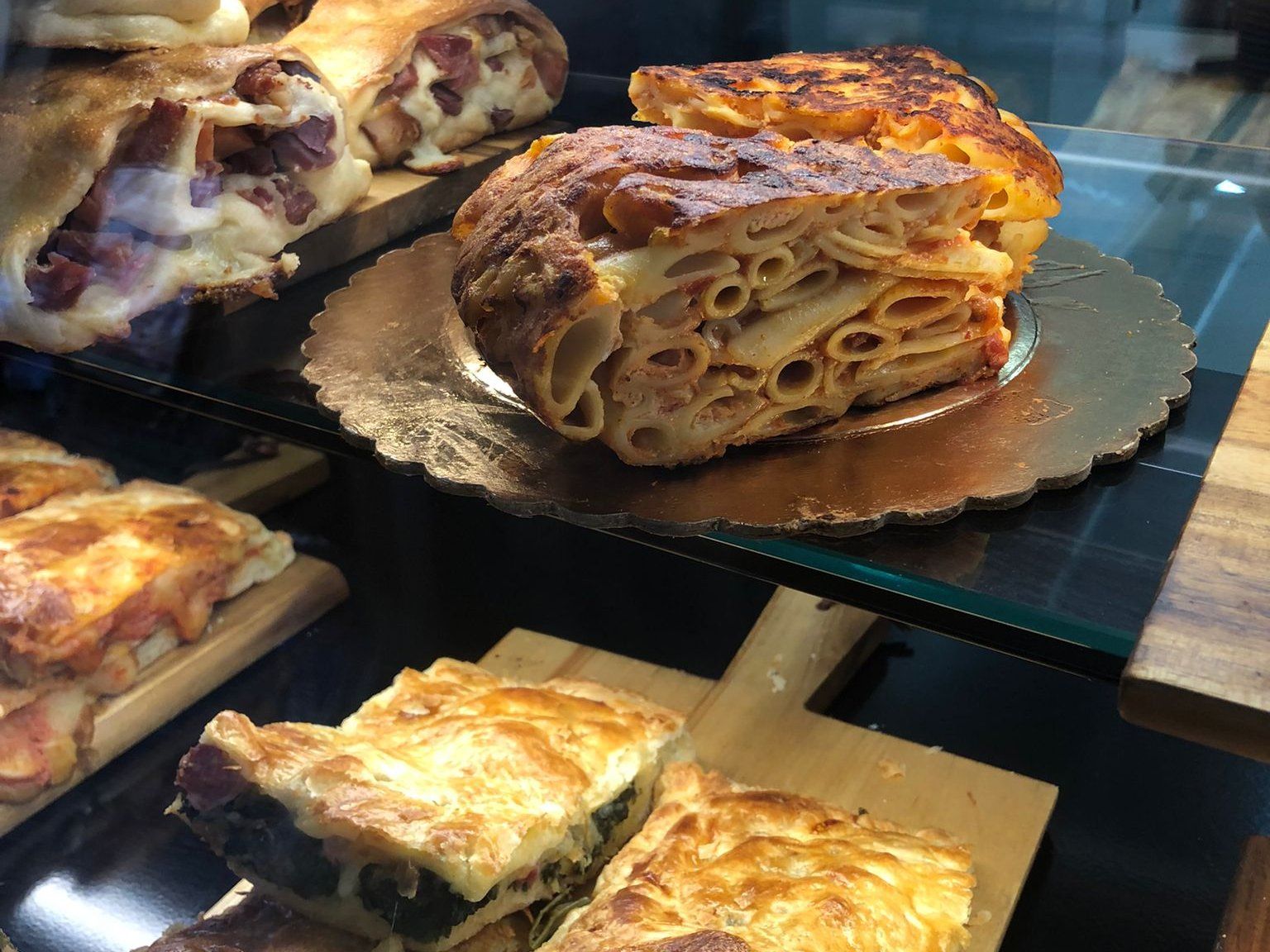 Die Aromen Neapels: Eine gastronomische Reise durch das Spanische Viertel