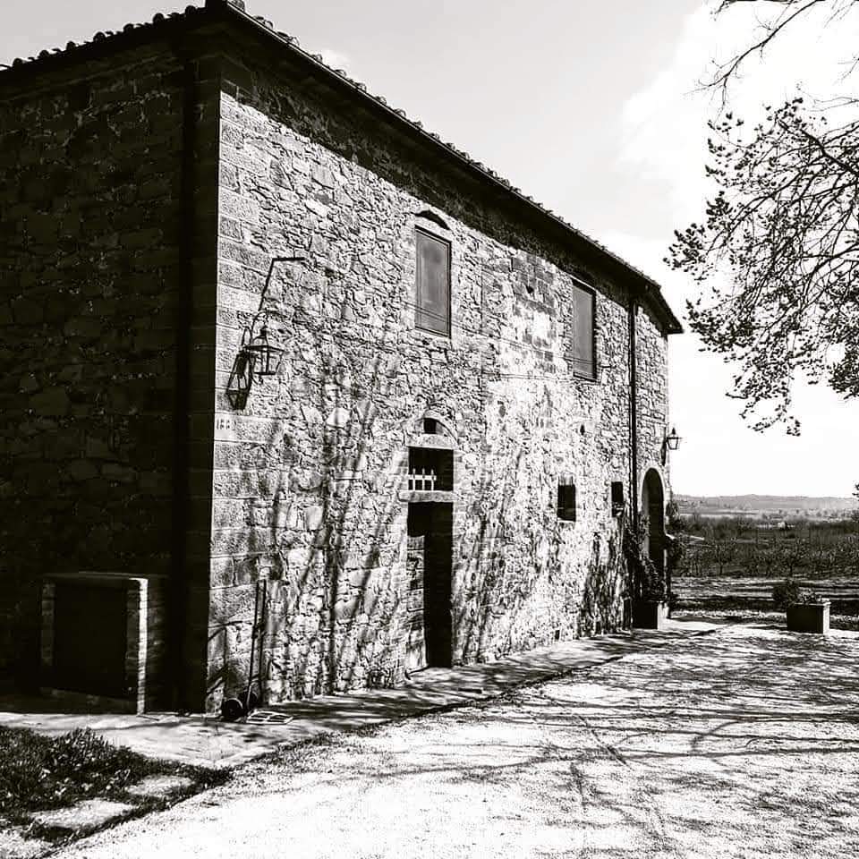 Flavored Handmade Pasta Class in an Ancient Tuscan Farmhouse
