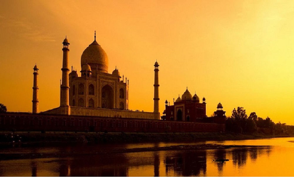 Agra Food Tour and Guided Visit to the Taj Mahal