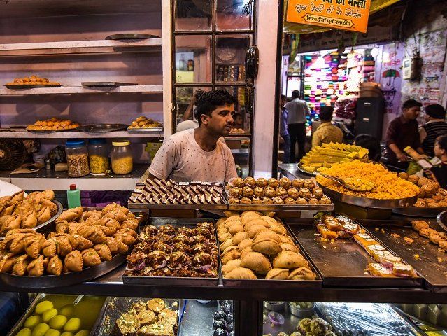Agra Food Tour and Guided Visit to the Taj Mahal