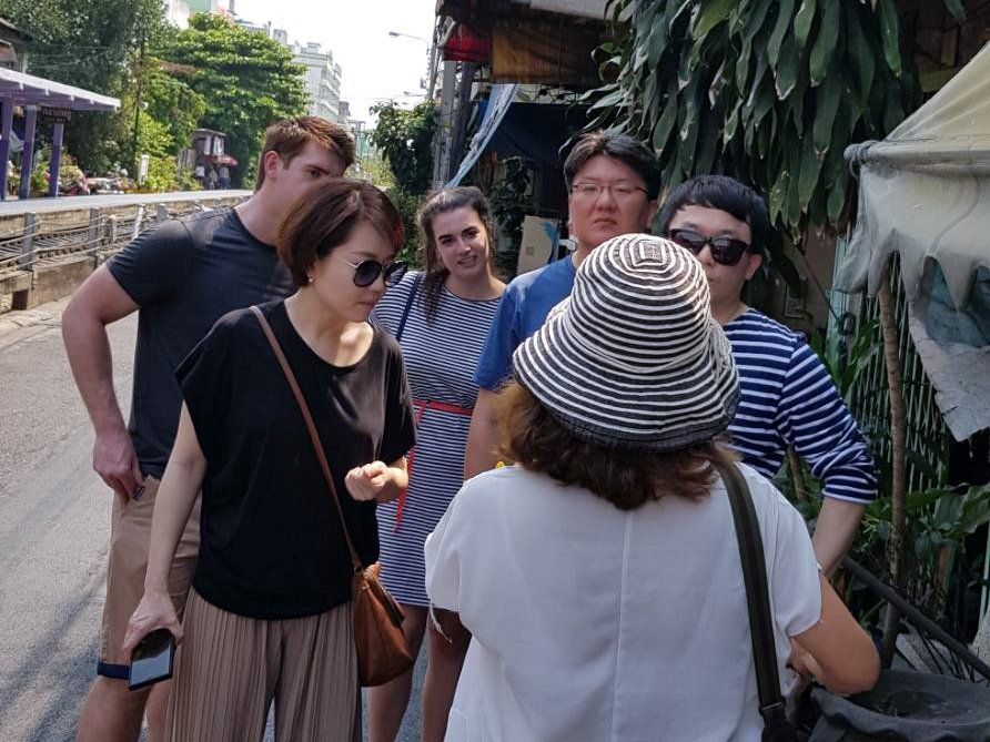 Foodie Tour & Private Boat Riding