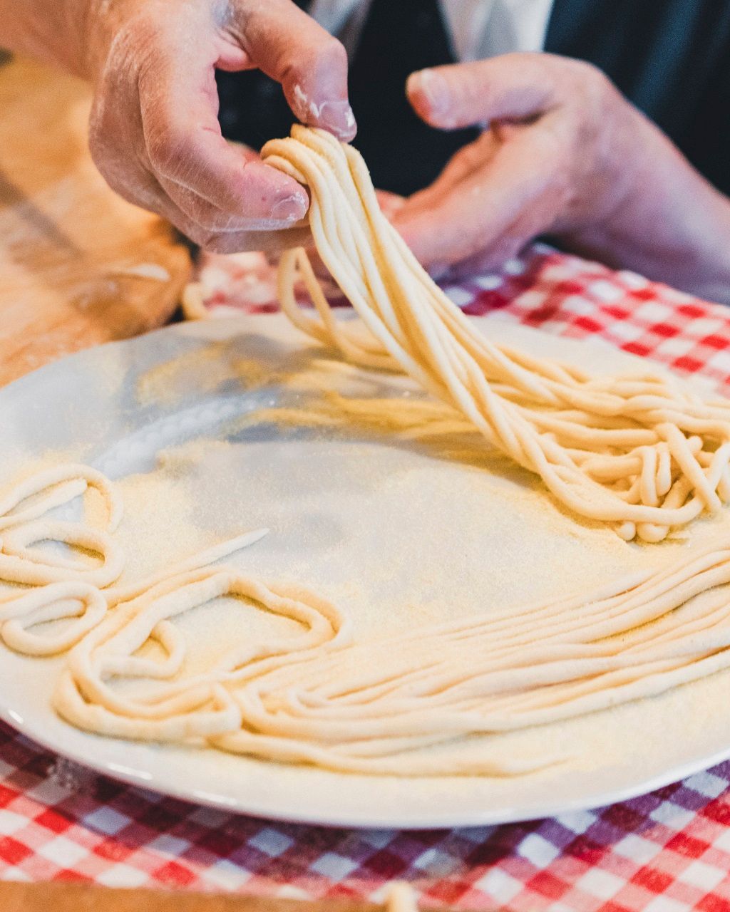 Fresh Handmade Pici and Pasta in Montepulciano Morning Class