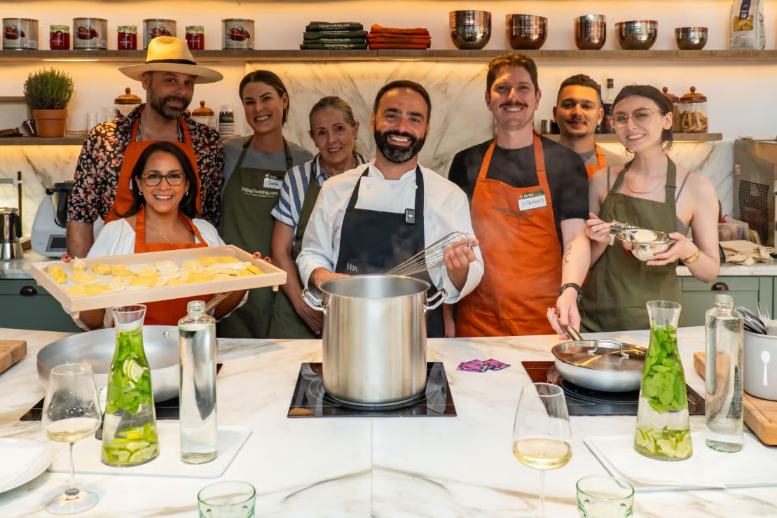 From Market to Table: Private Farmer’s Market Tour & Fresh Pasta Making Experience in Piazza Mattei  (Up to 12 Guests)
