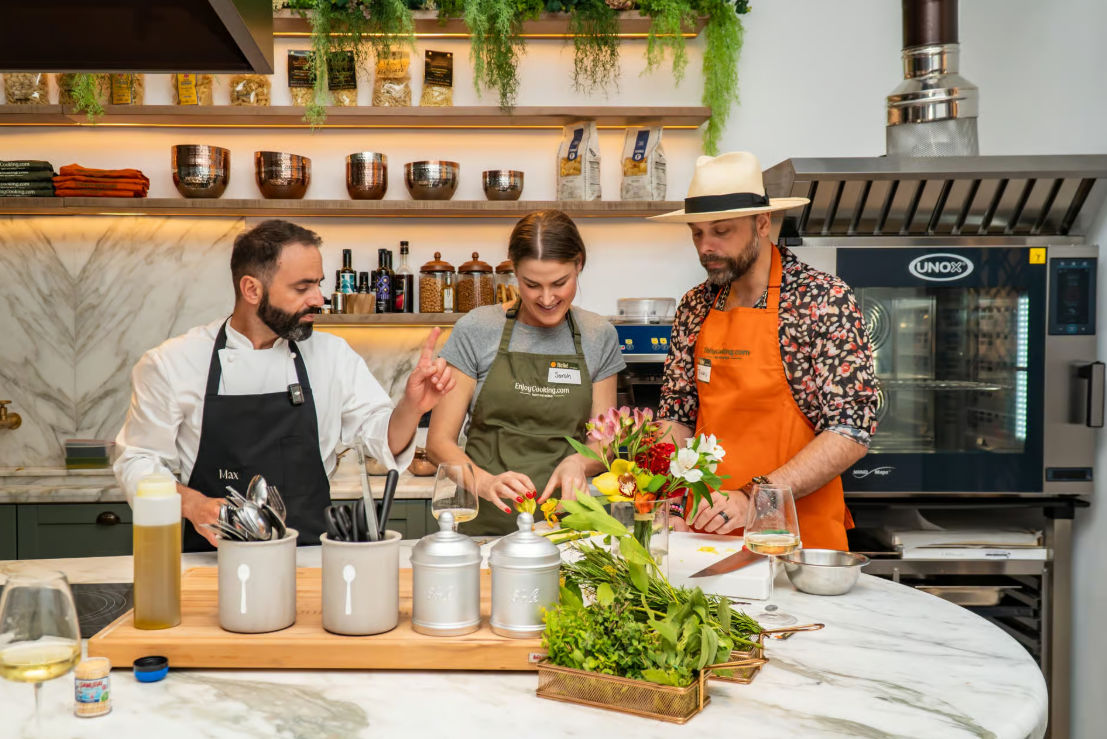 From Market to Table: Private Farmer’s Market Tour & Fresh Pasta Making Experience in Piazza Mattei  (Up to 12 Guests)