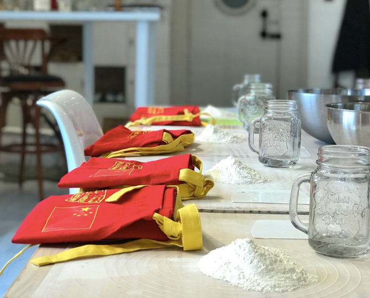 Fun Dim-Sum Cooking Class with Passionate Local Senior Chef