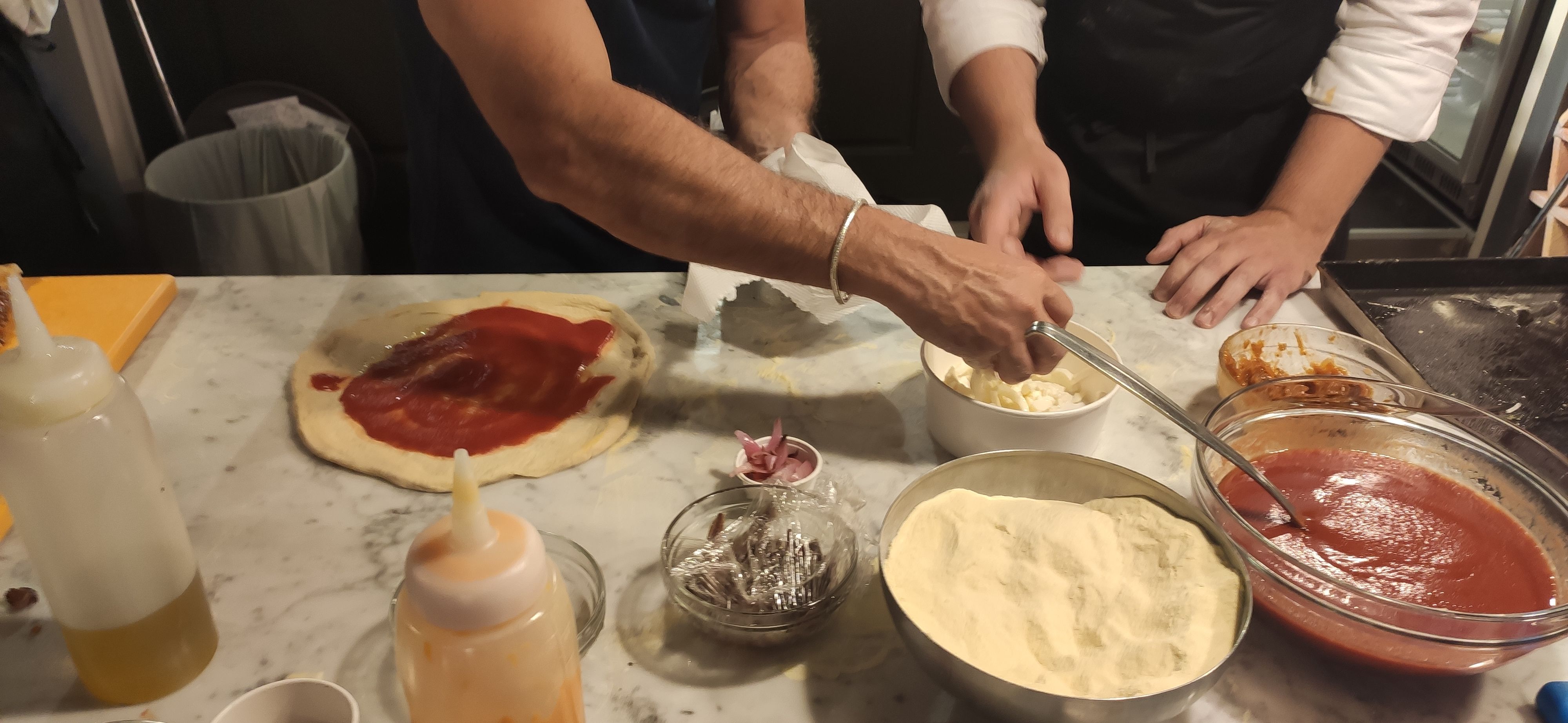 Gelato and Pizza Cooking Class in Milan