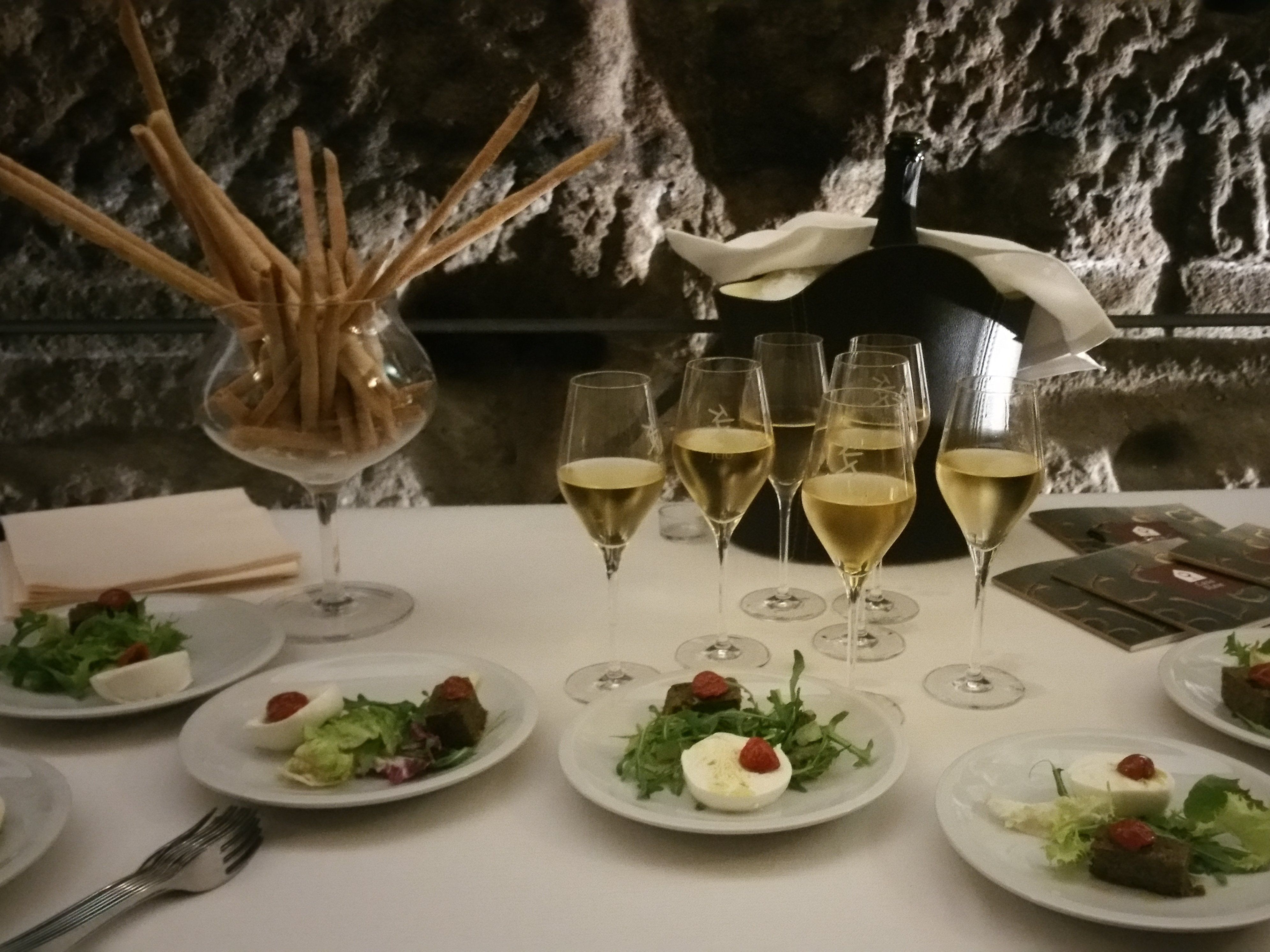 Gourmet Tasting Dinner with Wine Pairing in Luxury Restaurant near the Pantheon
