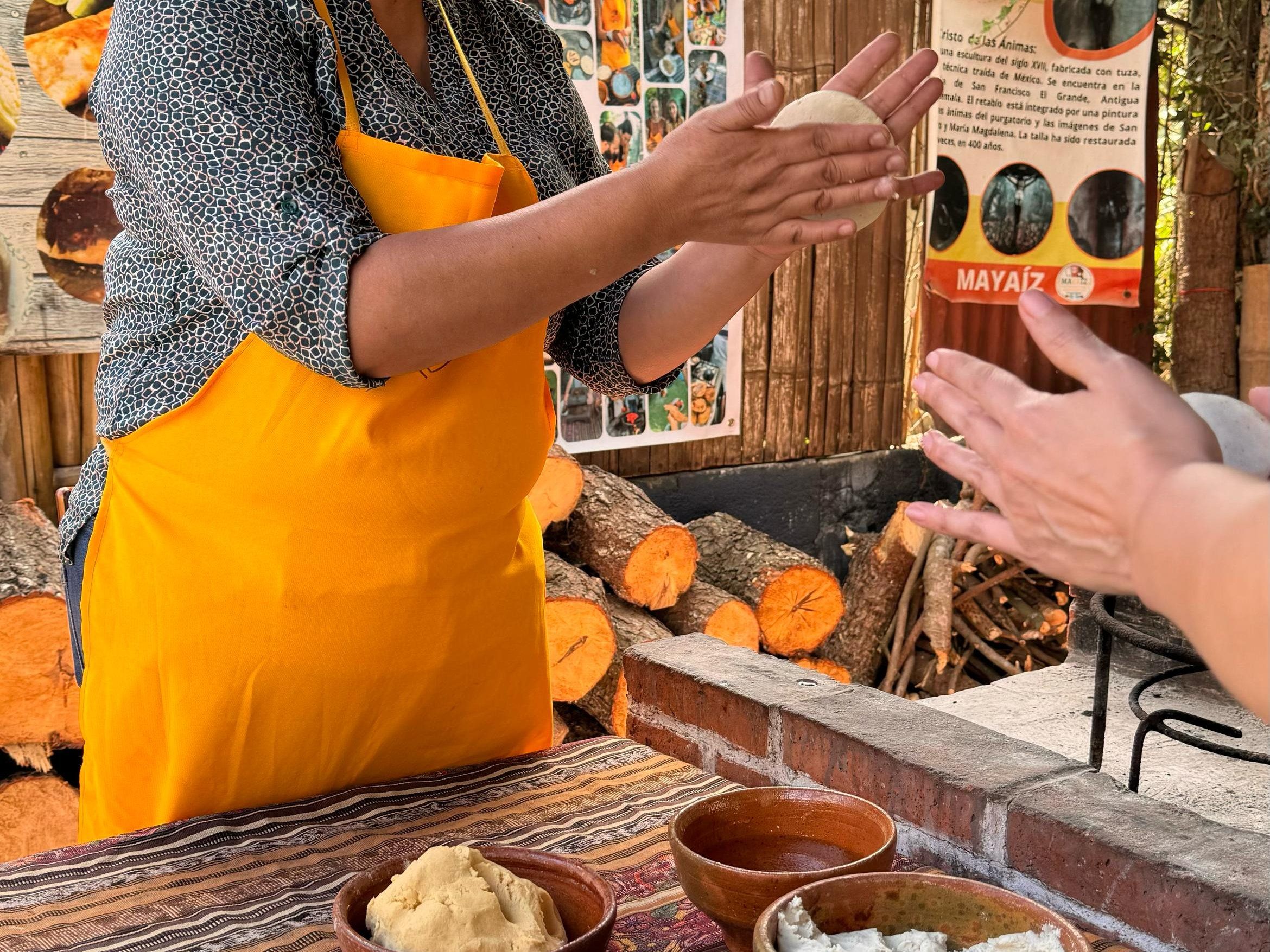 Authentic Mayan Tortilla & Sauce Cooking Experience