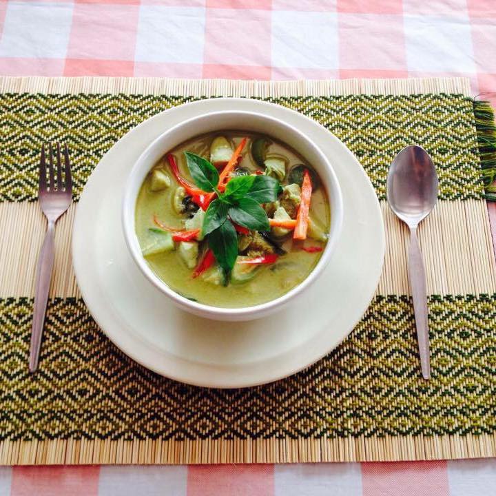 Half-Day Thai Cooking Class and Market Tour