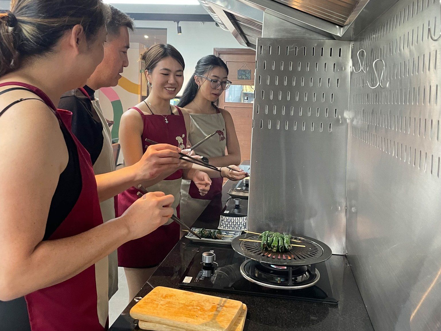 Excursion gastronomique d'une demi-journée avec cours de cuisine Hoa Túc