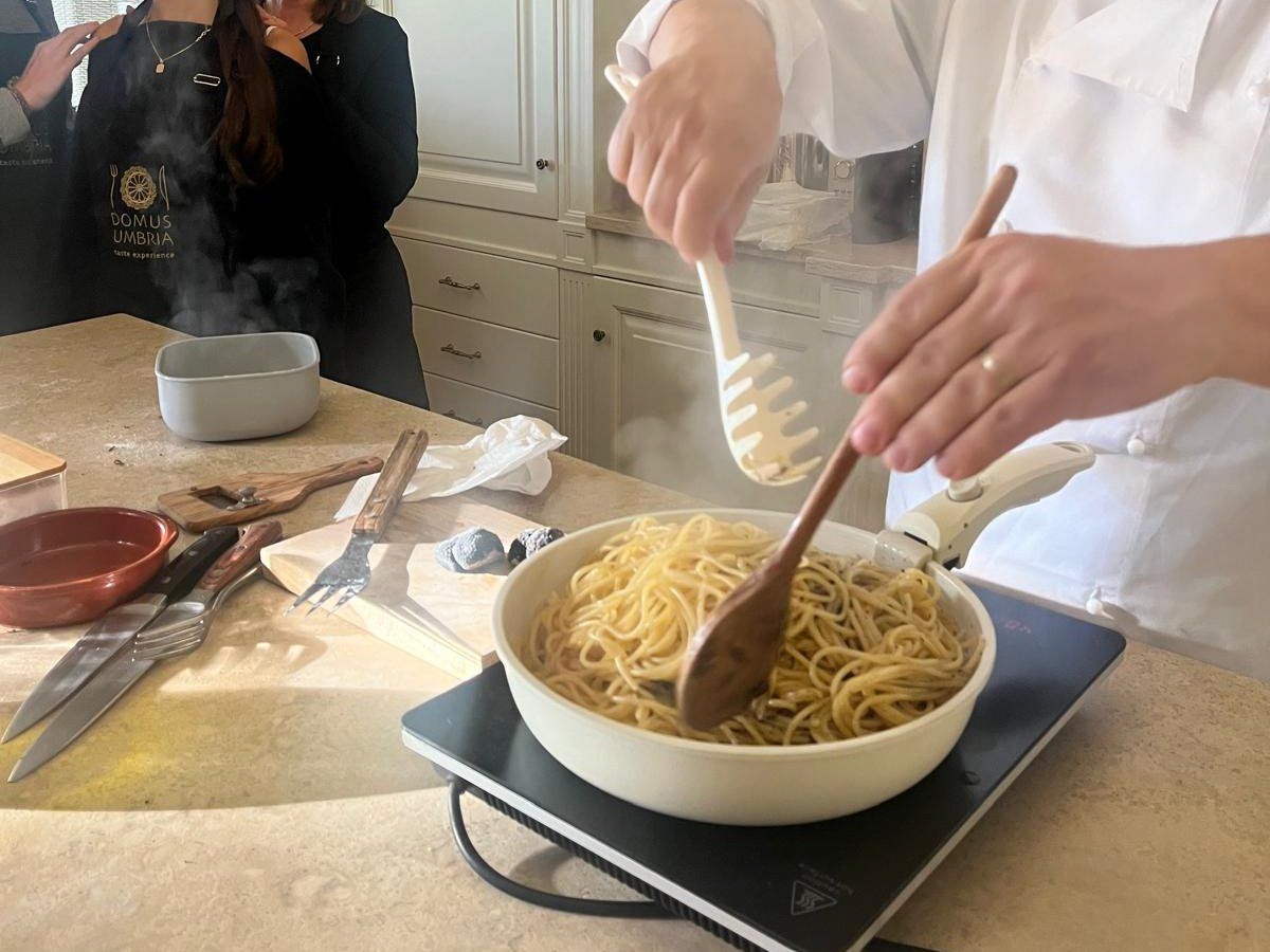Handmade Pasta & Tiramisù Cooking Experience with a Local Chef