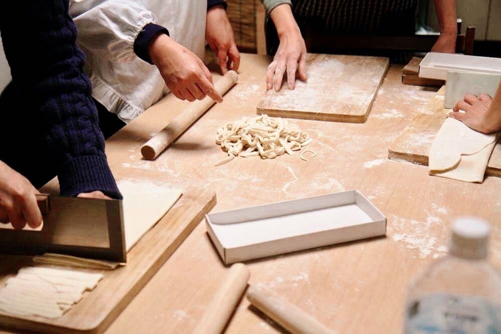 Traditional Tokyo Home Cooking: Handmade Udon, Tempura & Omelette