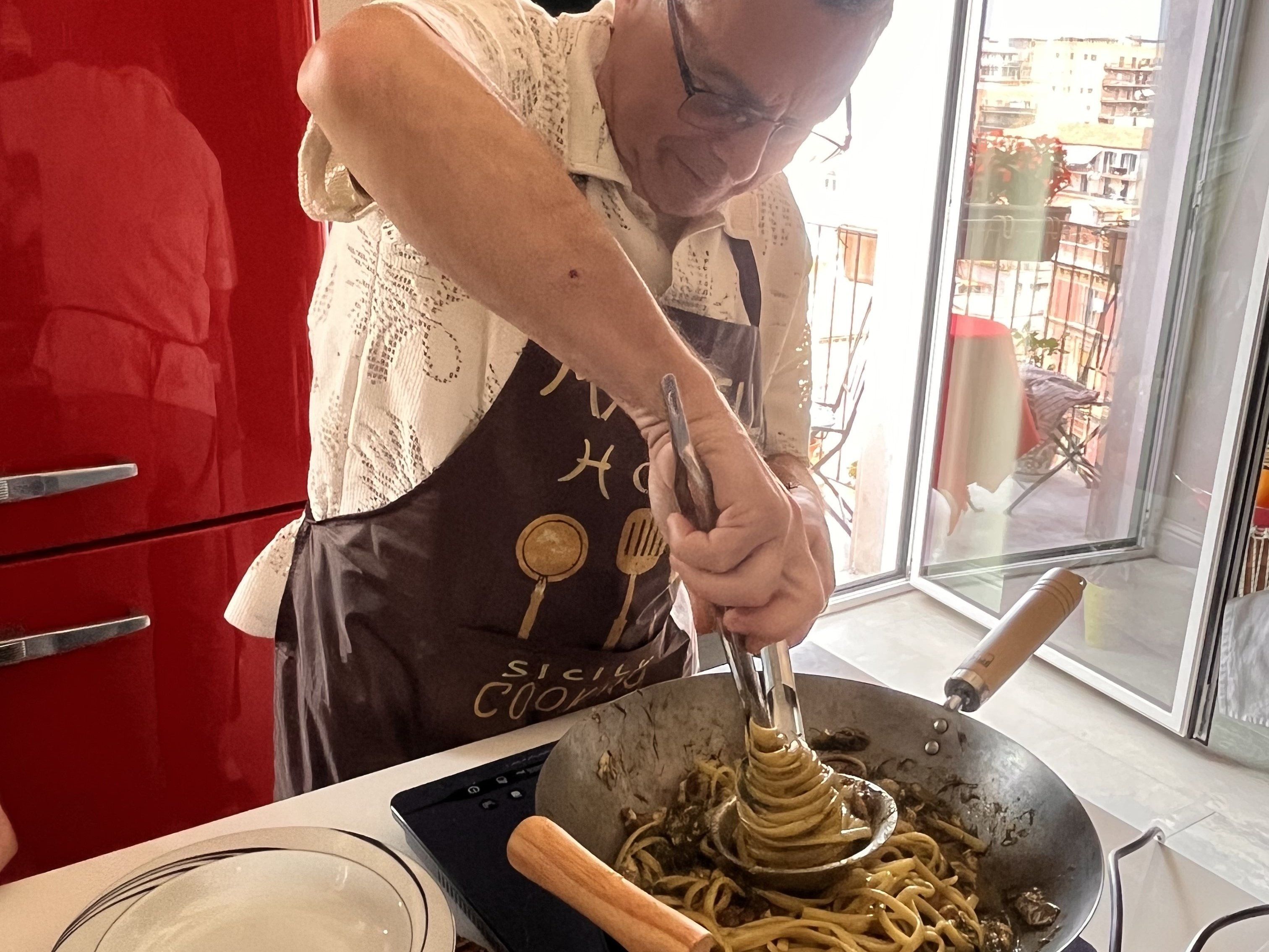 卡塔尼亞家庭烹飪實戰課：學習正宗西西里食譜