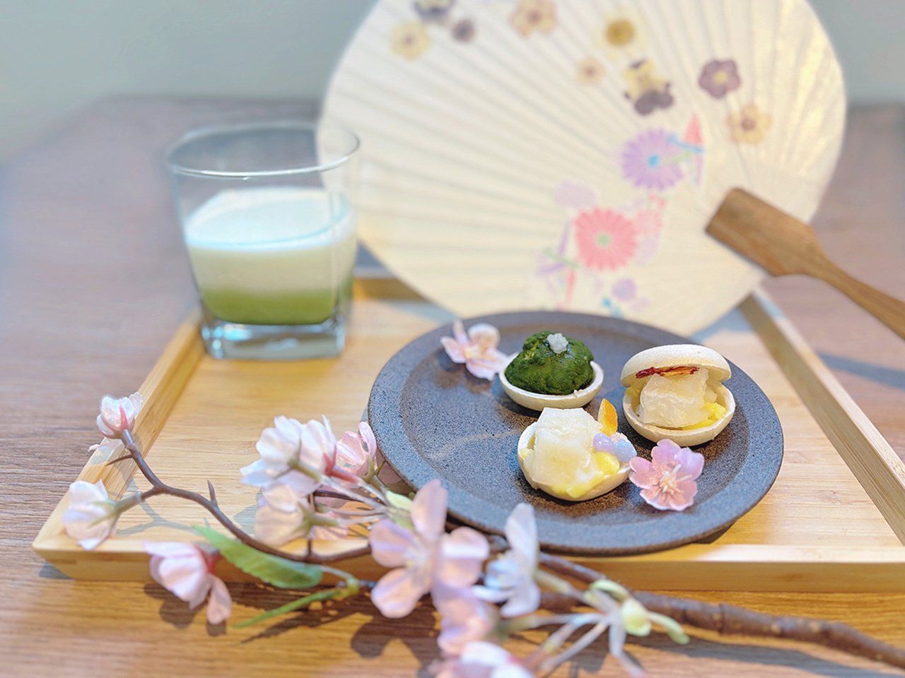Uchiwa Fan Making with Matcha Latte and Japanese Sweets