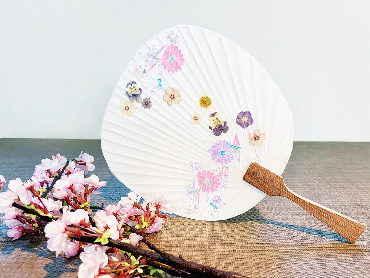 Uchiwa Fan Making with Matcha Latte and Japanese Sweets