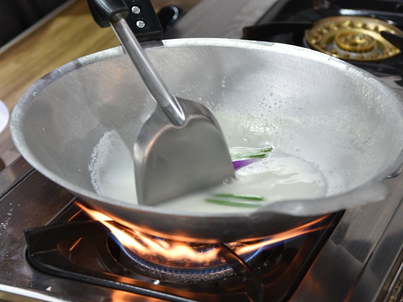 Hands-On Thai Cooking Class & Market Tour Experience in Sathon