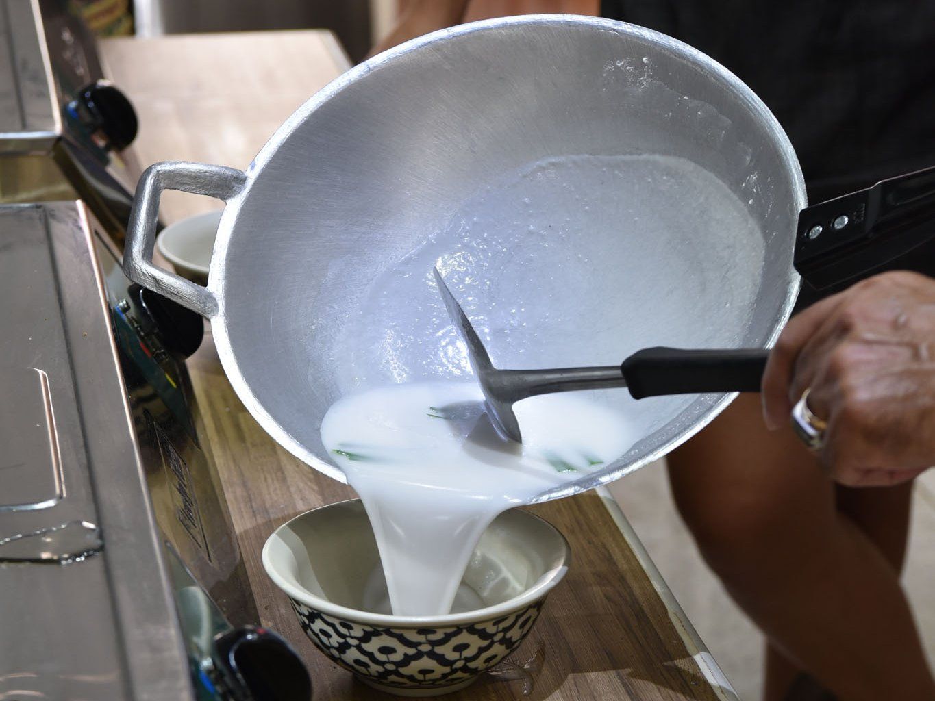 Hands-On Thai Cooking Class & Market Tour Experience in Sathon