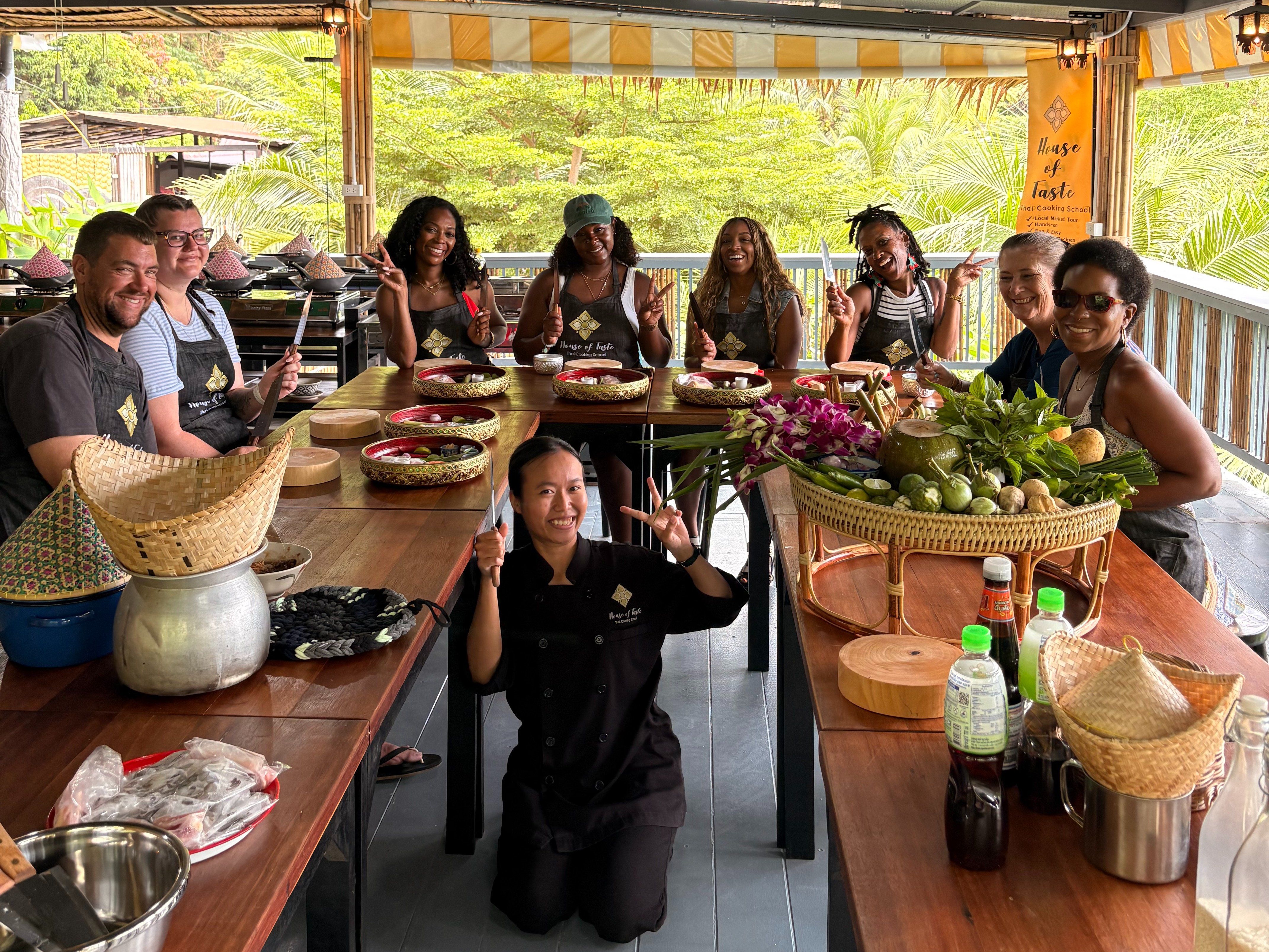 Aula prática de culinária tailandesa e visita ao mercado em Phuket