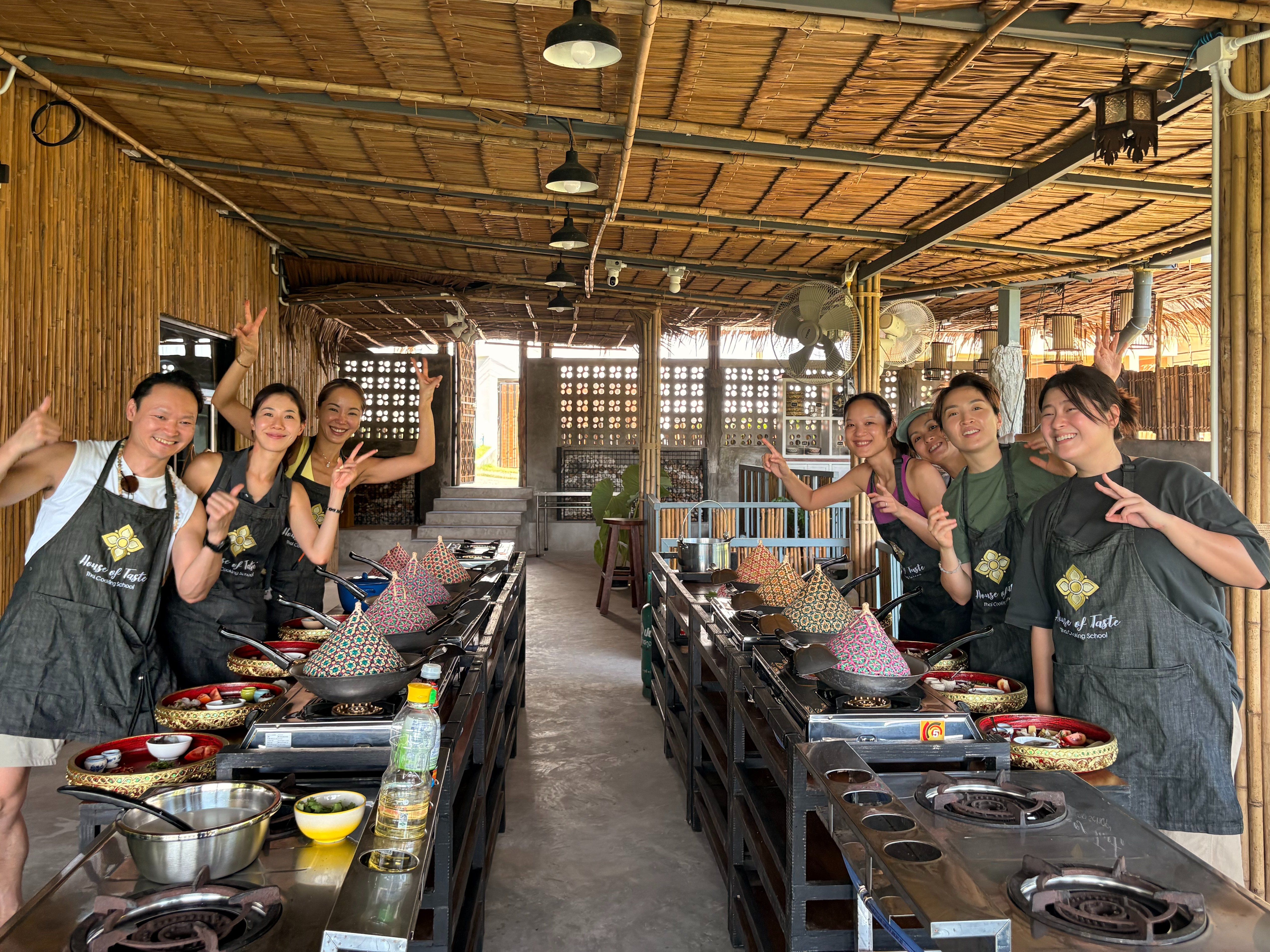 Aula prática de culinária tailandesa e visita ao mercado em Phuket