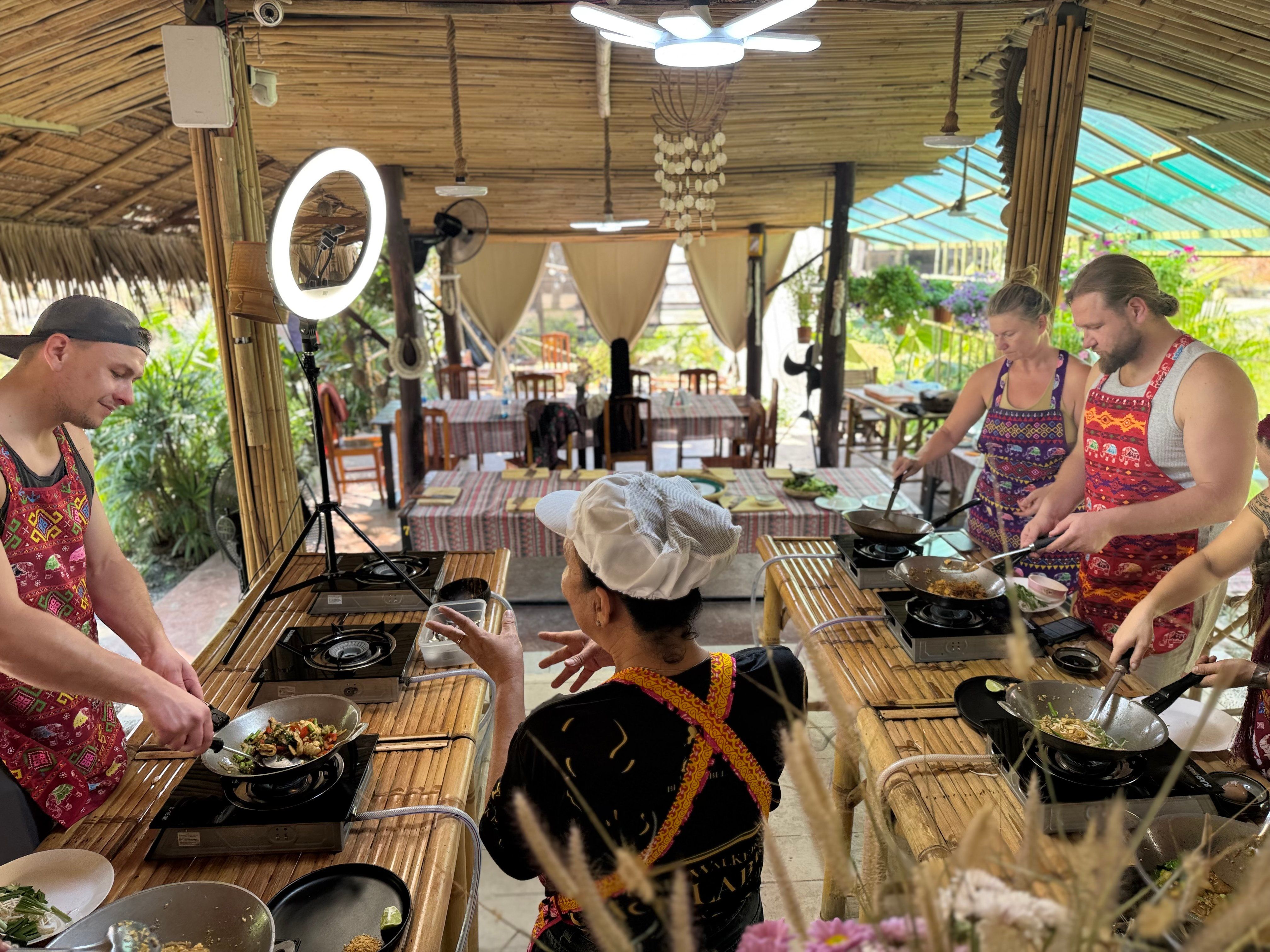 Hands-On Thai Cooking Experience in Koh Phangan