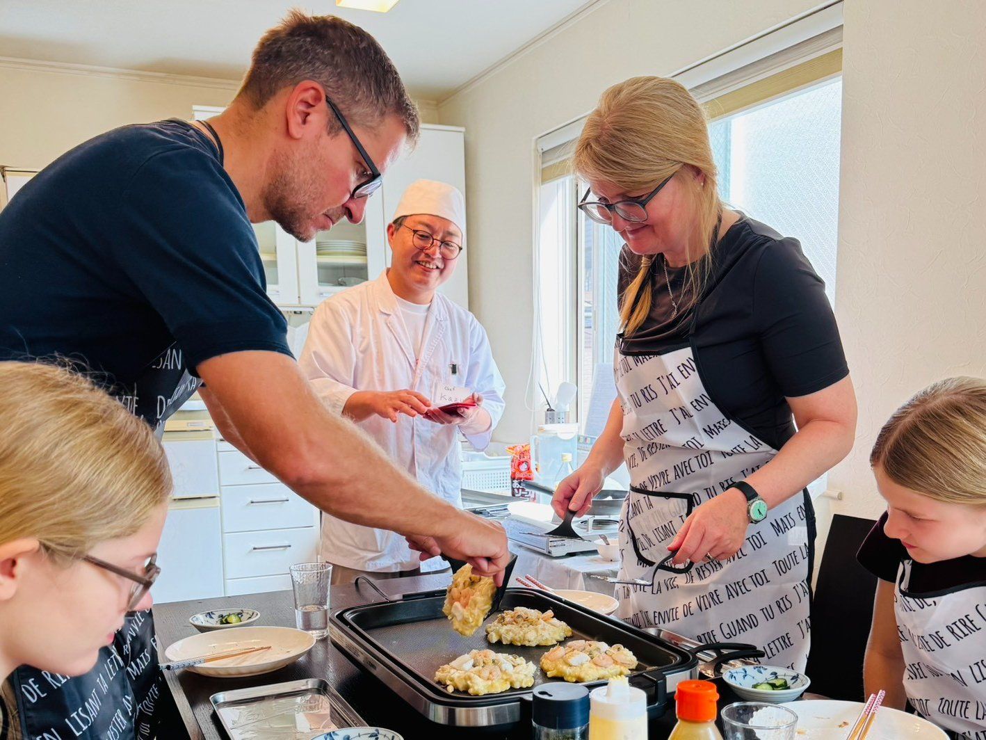 Hands‑On Okonomiyaki Cooking & Matcha Experience + Dessert (Private or Small Group)