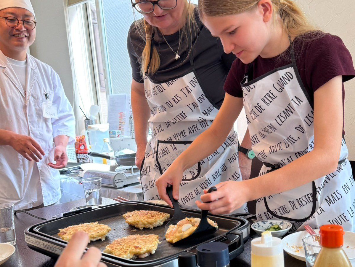 Hands‑On Okonomiyaki Cooking & Matcha Experience + Dessert (Private or Small Group)
