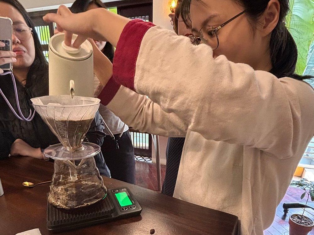 Hanoi: Evening Coffee Workshop, Pho & Flag Ceremony