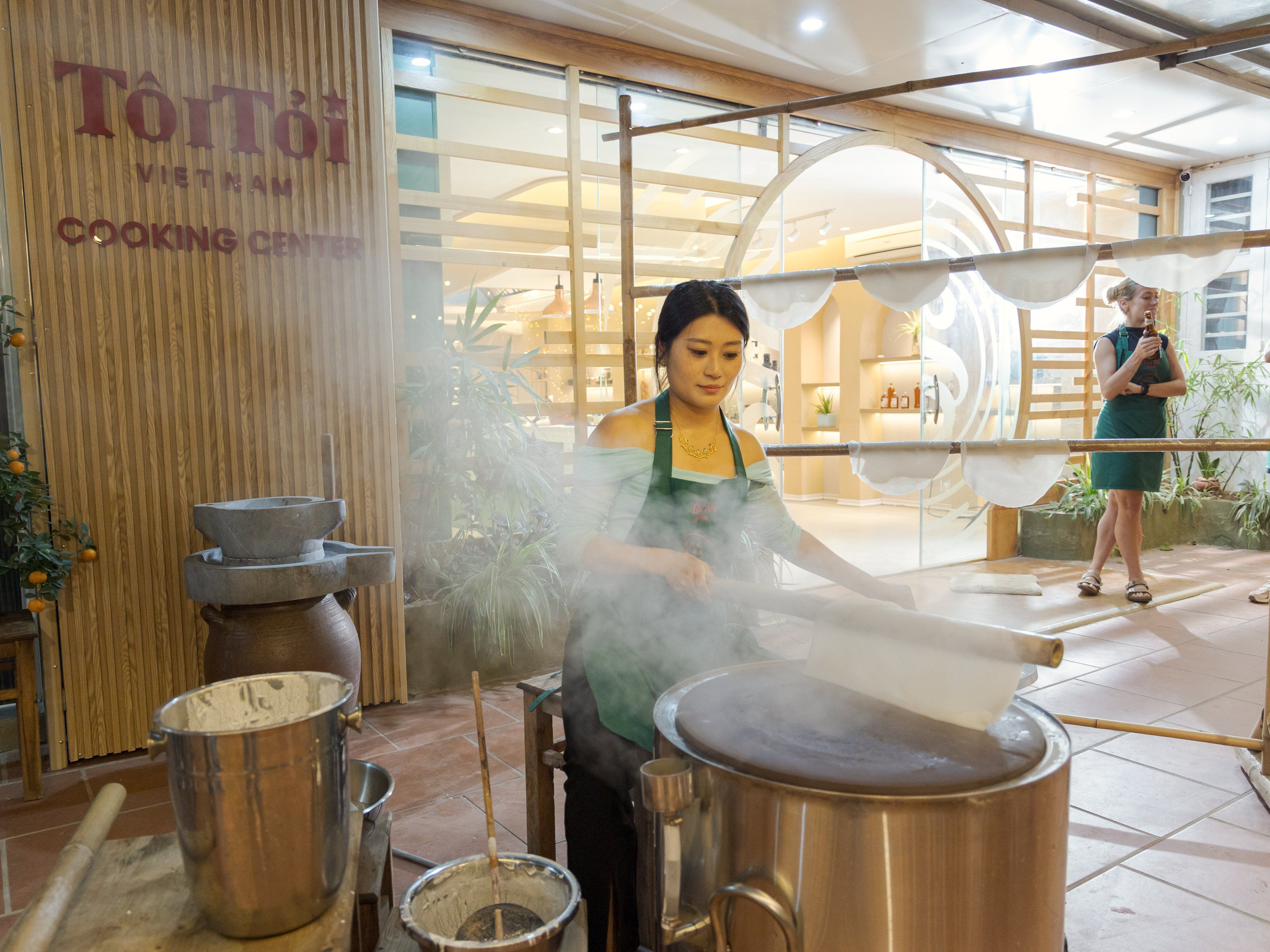 Hanoi Garden Cooking Class & Market Tour: Pho, Bun Cha & Banh Xeo