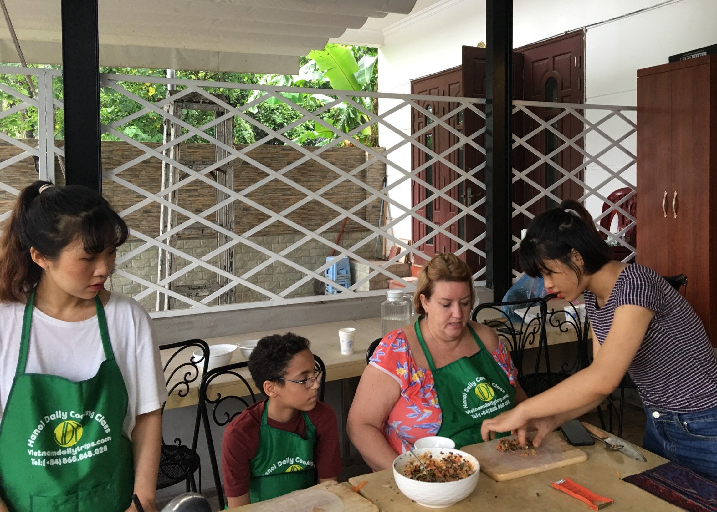 Hanoi Daily Cooking Class with Professional Chef