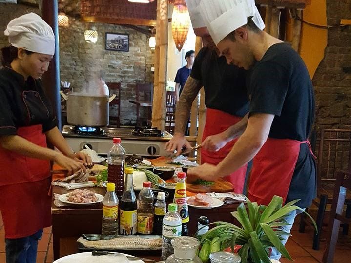 Hanoi Daily Cooking Class with Professional Chef