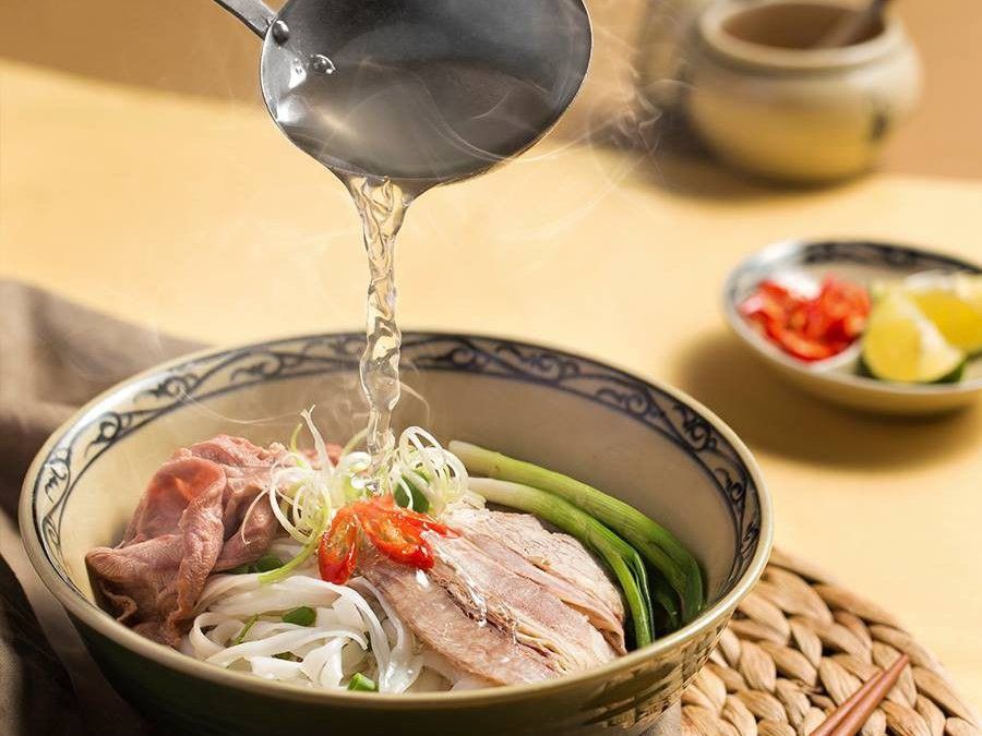Hanoi by Night: Food, Culture and Flag Ceremony Experience