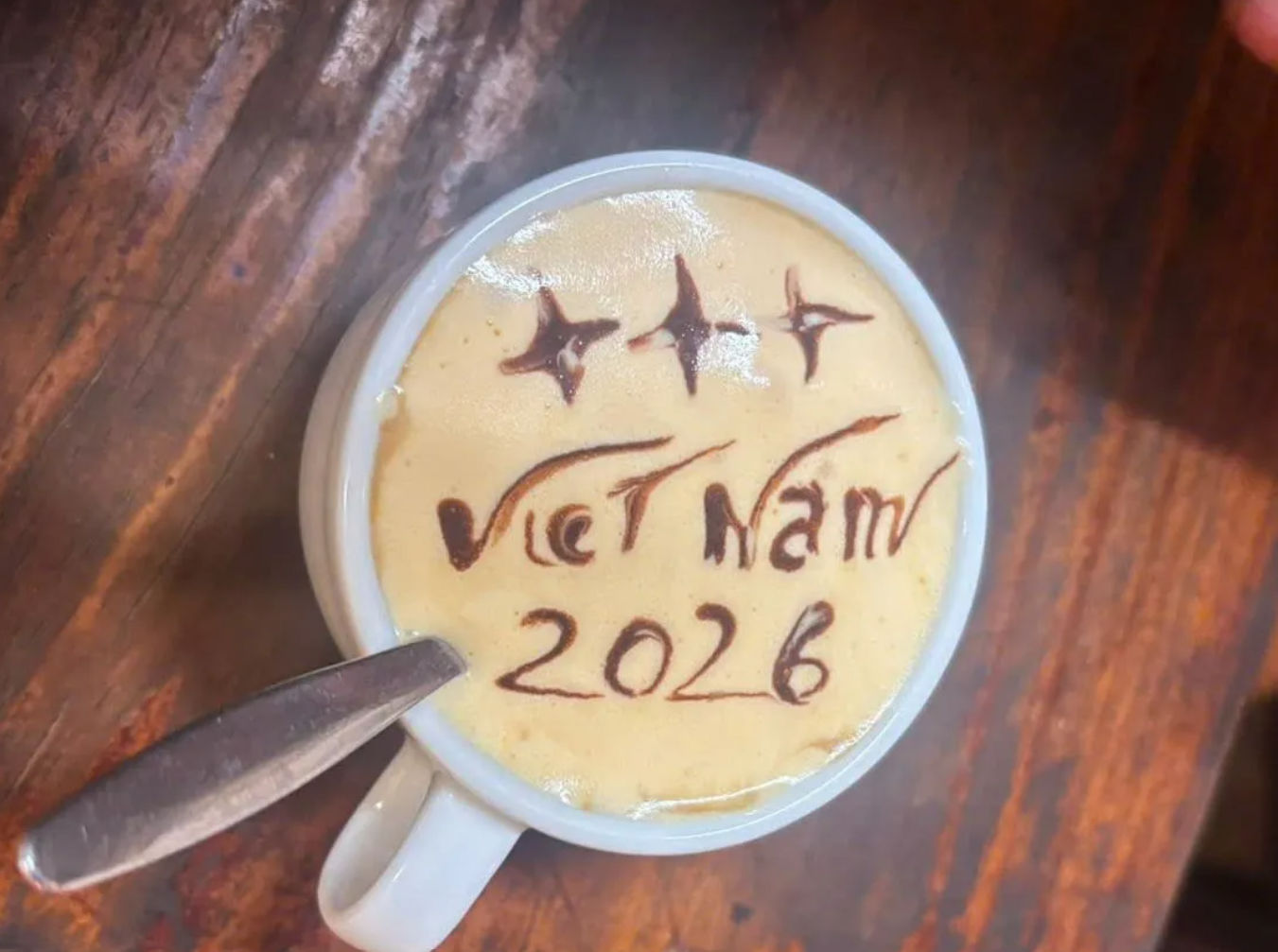 Hanoi Private Street Food Experience with 10 Local Tastings & Drinks