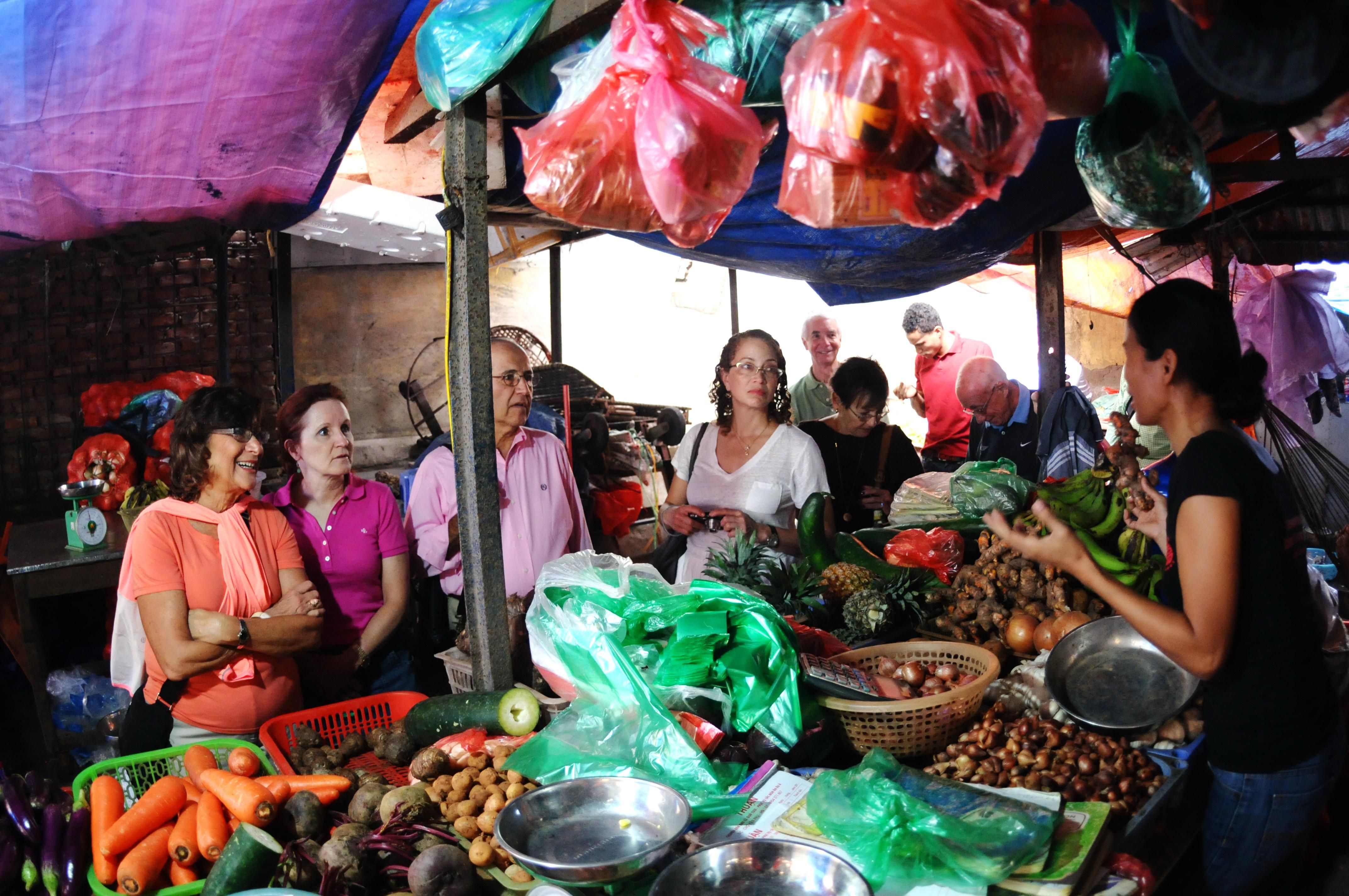 Pick Your Own Traditional Vietnamese  Food Market  Tour in 