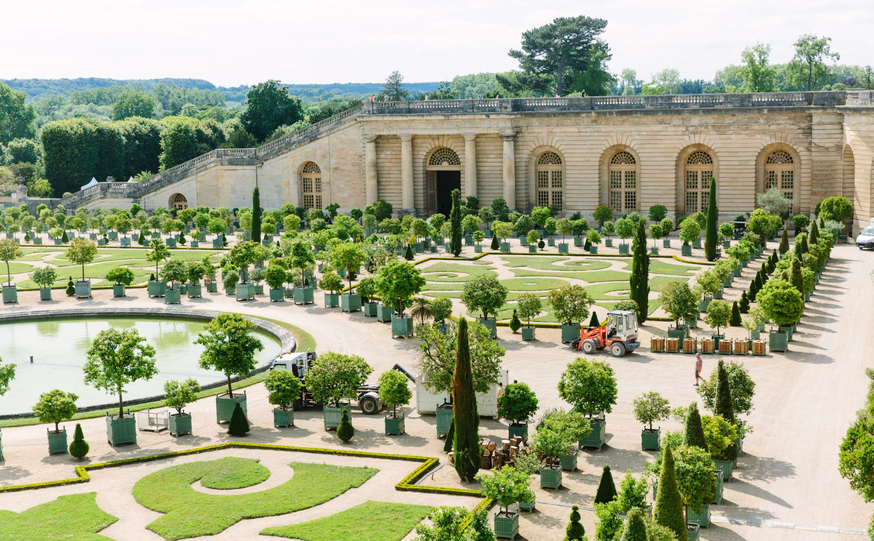 Highlight of Versailles Full Day Bike Tour with Royal Gardens, Queens' Hamlet, & Picnic Stop