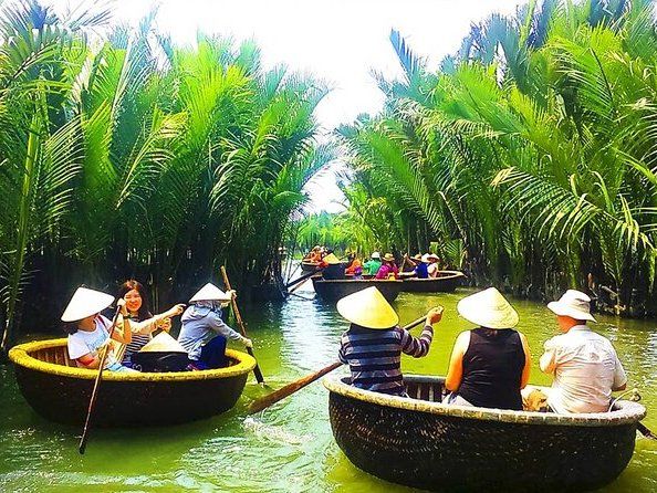 Local Market, Basket Boat and Lantern-Making Experience with Culinary Class in Hoi An