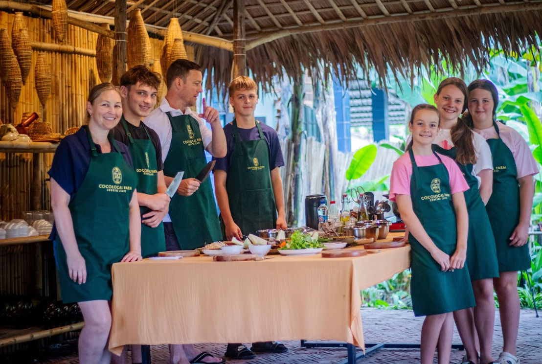 Hoi An Cooking Class with Market Tour and Basket Boat Experience